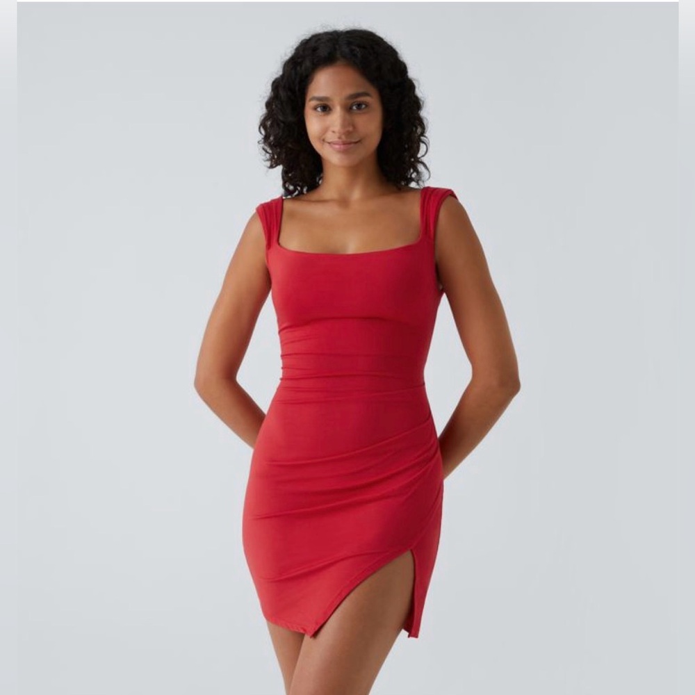 HALARA Red Sleeveless Dress